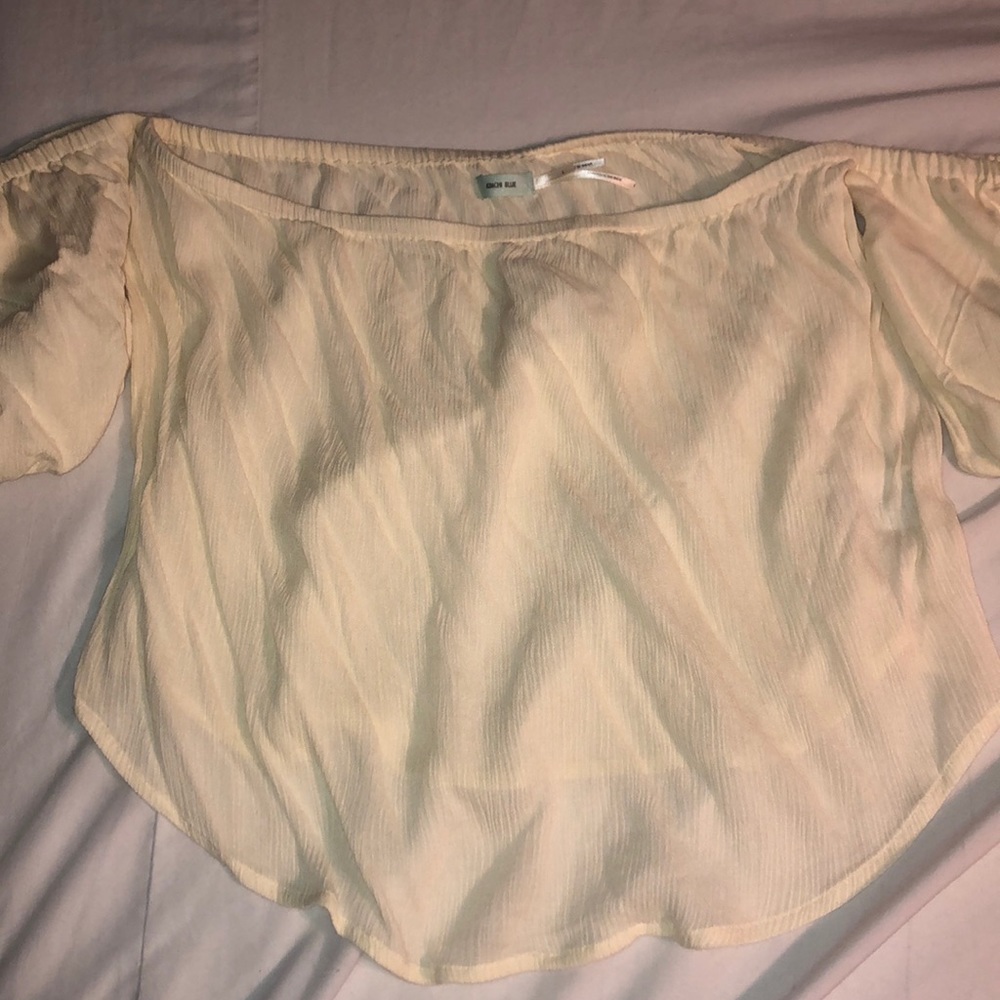 NEW W/ TAGS Urban Outfitters off-the-shoulder top
